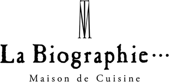 La Biographie…ロゴ
